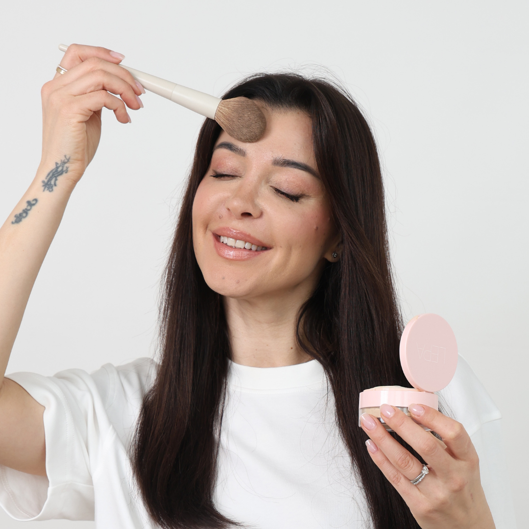 Mineralni puder v prahu light